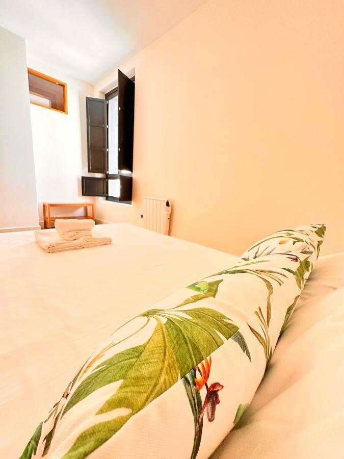 Penthouse Near Cathedral Private Rooftop Private Parking Sevilla Exterior foto