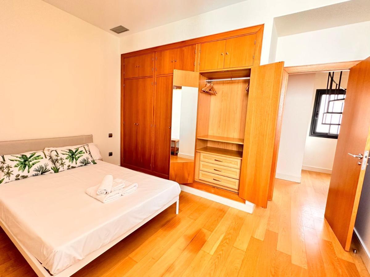 Penthouse Near Cathedral Private Rooftop Private Parking Sevilla Exterior foto
